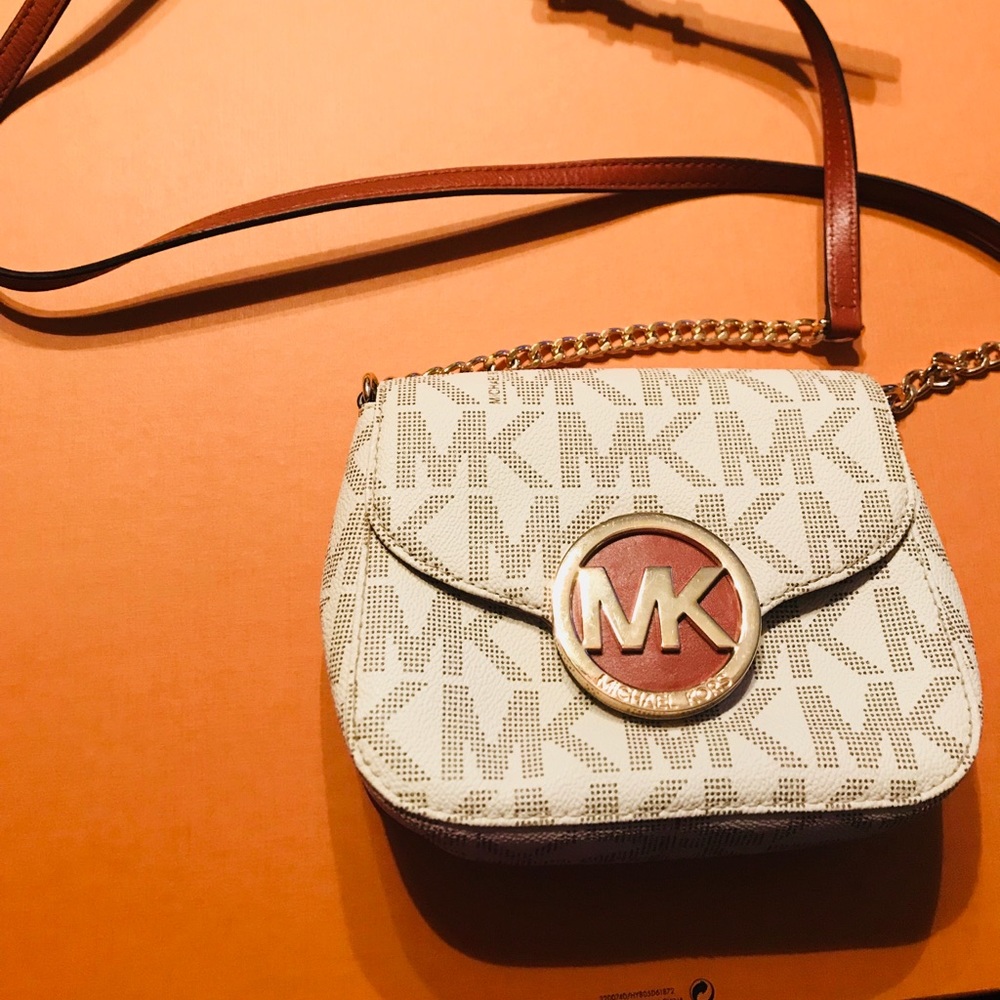 Cross body